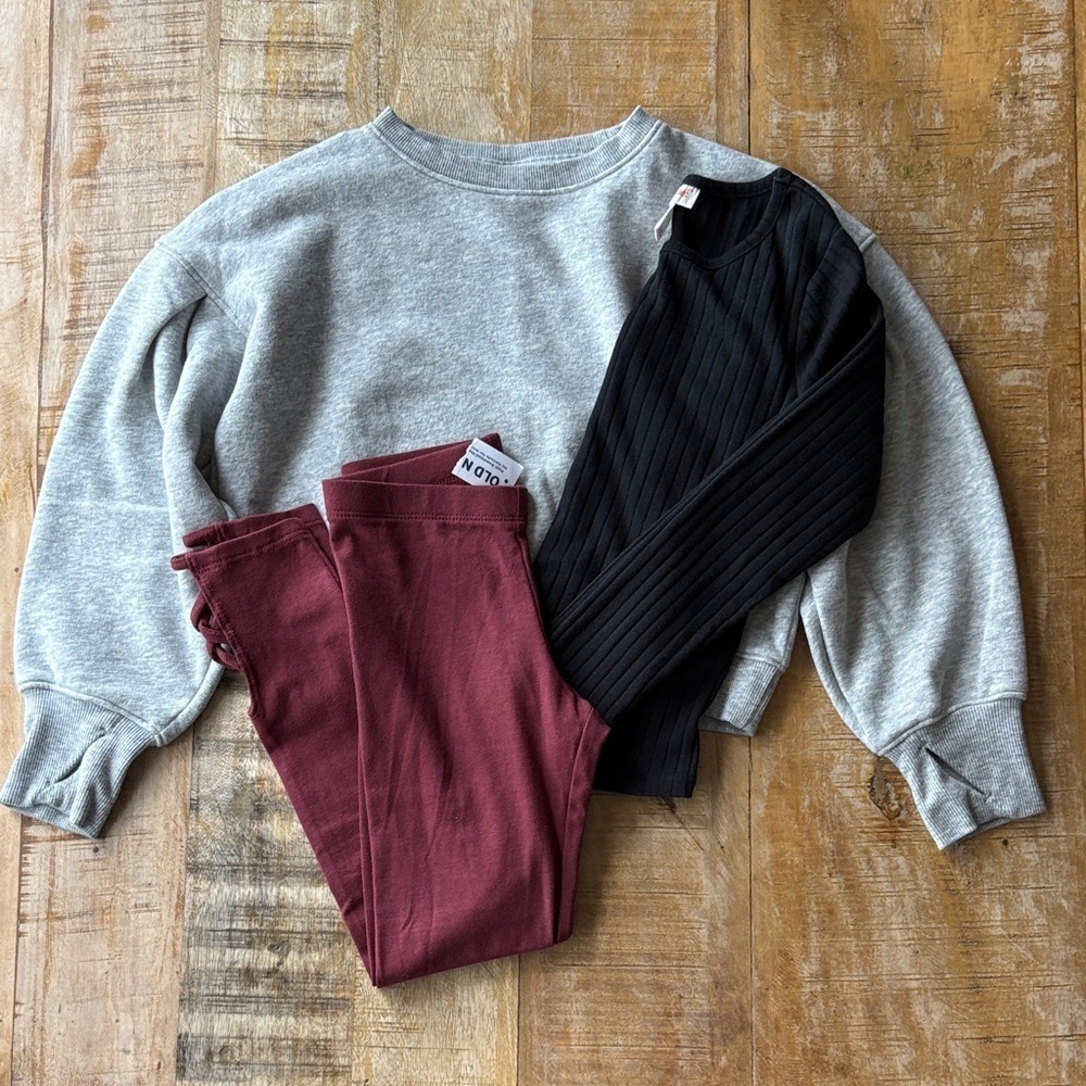 Girls winter outfit size 6/7y - Picture 1 of 13